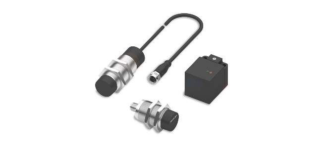 Inductive couplers for IO-Link signal transmission